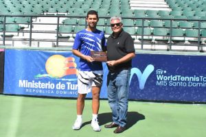 Nick Hardt se corona campeón del M15 Santo Domingo de Tennis