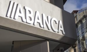 Abanca, aliado de Banesco, crece en España con la compra de la red Targobank