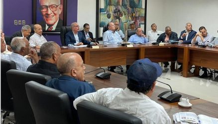 Danilo se reúne con productores y profesionales agropecuarios