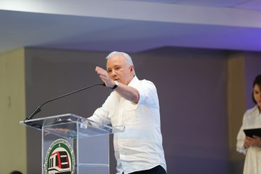 Senador de SD destaca el impacto social del Centro Mamá Tingó