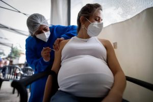Infección por covid en embarazo aumenta riesgo muerte de la madre