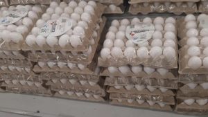 El Gobierno de la RD suspende la  exportación huevos hacia Haití