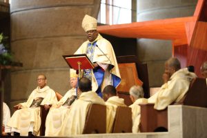 HIGüEY: Obispo exhorta aprobar Código Penal sin incluir el aborto