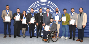 NY: Entregan certificados a finalistas Premio Juventud
