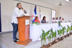 FEDA inicia plan relanzamiento sector coco con 90 mil plantas