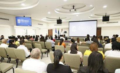 SANTIAGO: SNS entrega equipos a hospitales Región Norcentral SANTIAGO: SNS entrega equipos a hospitales Región Norcentral