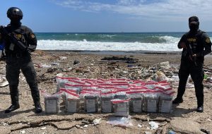 Ocupan 227 paquetes de cocaína en costas de Nigua, San Cristóbal