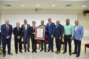 Senado reconoce a China por solidaridad en donación vacunas Senado reconoce a China por solidaridad en donación vacunas