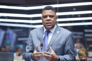 PLD: «Abinader y funcionarios han comprado a 33 alcaldes»