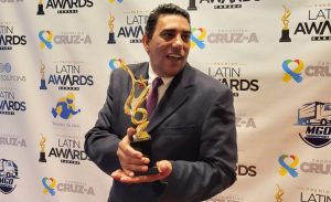CANADA: Dominicano gana premio Latin Awards Canadá como Presentador del Año