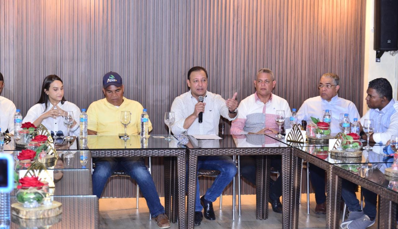 Abel Martínez afirma en Nagua municipalidad está en peor época imagen