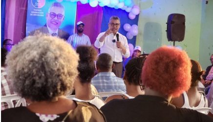 Carlos Peña promete desarrollar gobierno que elimine desempleo