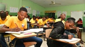 Ministerio de Educación de Haití reubica lugares de varias escuelas