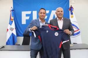 FEDOFUTBOL presenta al nuevo seleccionador equipo femenino