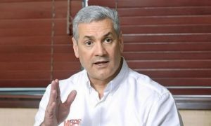 Gonzalo dice que está detenido «injustamente», llama a la calma