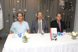 Orlando Inoa presenta libro ‘Breve historia dominicana’