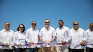Presidente dominicano inaugura obras en El Seibo y Hato Mayor