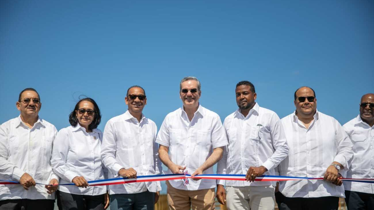 Presidente dominicano inaugura obras en El Seibo y Hato Mayor imagen