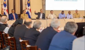 Abinader y partidos enviarán dos comisiones a exponer crisis Haití