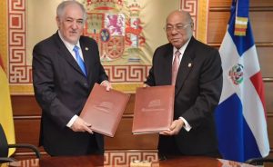 Tribunal Constitucional R. Dominicana firma acuerdo con su igual español
