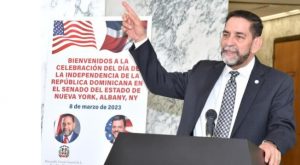 NY: Cónsul Eligio Jáquez recibe proclama por 179 aniversario indepedencia RD
