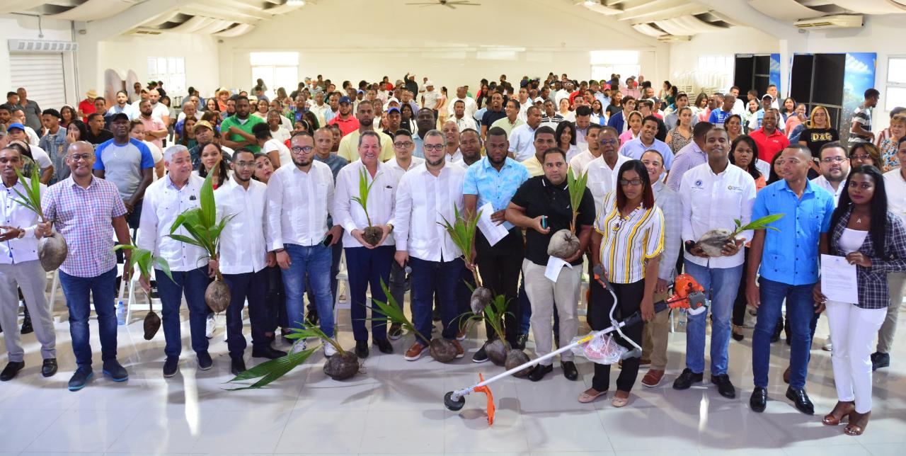 FEDA realiza encuentro del proyecto Mañana-RD Emprende imagen