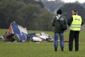 MIAMI: Al menos dos muertos tras el choque de dos avionetas