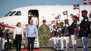 Regresa de los EEUU presidente dominicano Luis Abinader