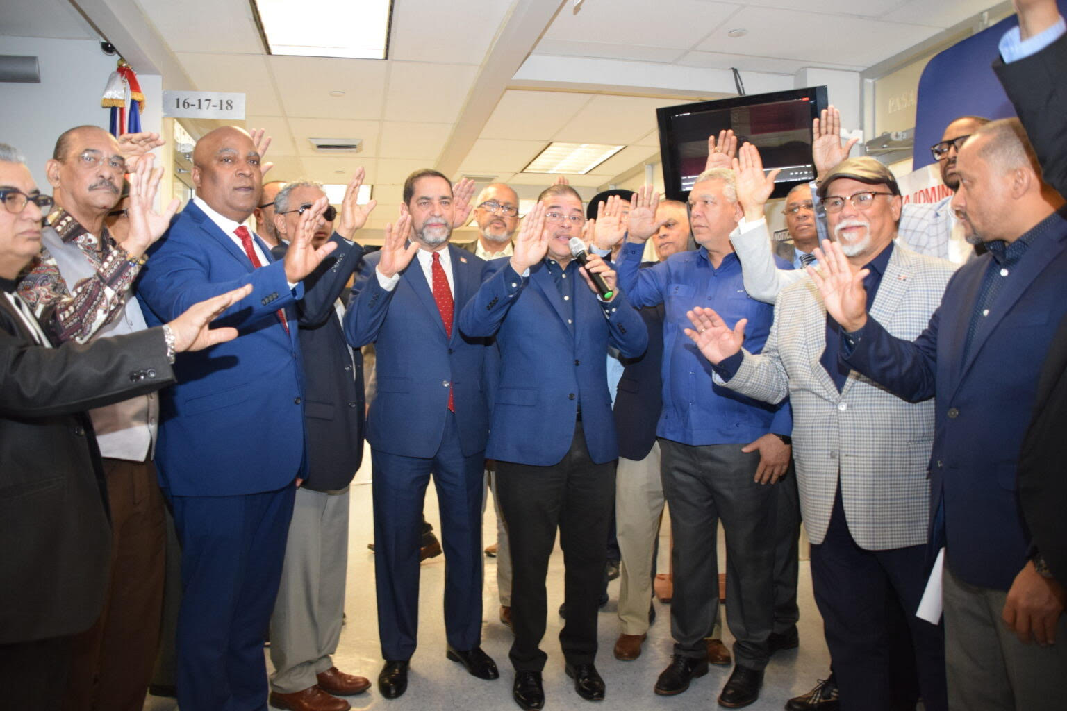 Organizing Committee for Patriotic Games in New York Takes Oath