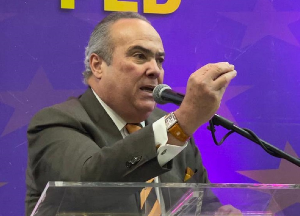 Mariotti dice PLD discutirá tema alianzas sin premura ni presiones imagen