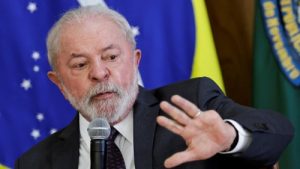 BRASIL: Lula ve con preocupación extradición de Assange a EEUU