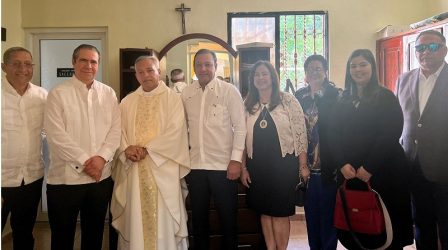 LA VEGA: Ofician misa por salud del expresidente Danilo Medina LA VEGA: Ofician misa por salud del expresidente Danilo Medina