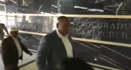 Quirino acude a la Procuraduría sin que trascienda motivo visita