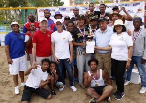 Los Caballos ganan softbol en Festival Deportivo Hato Mayor