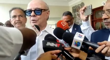 Hipólito califica de «demagogia barata» huelga región del Cibao Hipólito califica de «demagogia barata» huelga región del Cibao