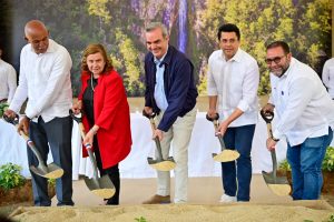 Gobierno inicia la reconstrucción  acceso carretera Aguas Blancas