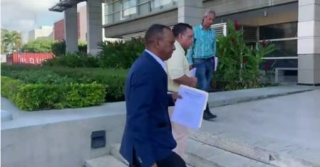 Se querellan en contra de Danilo; le acusan de malversación fondos Se querellan en contra de Danilo; le acusan de malversación fondos