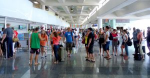 Casi 3 millones turistas visitaron RD enero a marzo, según MITUR