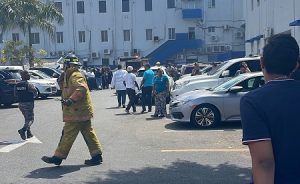 Explosión en sede central de la Policía dejó dos agentes heridos