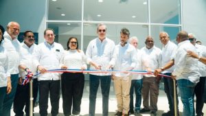 Presidente inaugura obras en SDE por valor de más RD$400 millones