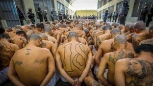 EL SALVADOR: Unos 67 mil arrestados en guerra contra pandillas