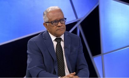 Exministro cree especialistas y OPS debieron investigar muertes bebés Exministro cree especialistas y OPS debieron investigar muertes bebés