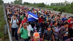 MEXICO: Hay dominicanos entre miles migrantes buscan llegar EU