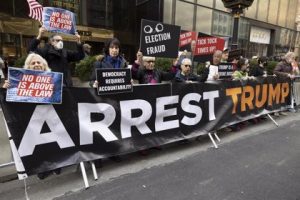 NUEVA YORK: Trump ve EU se ha convertido «país tercermundista»