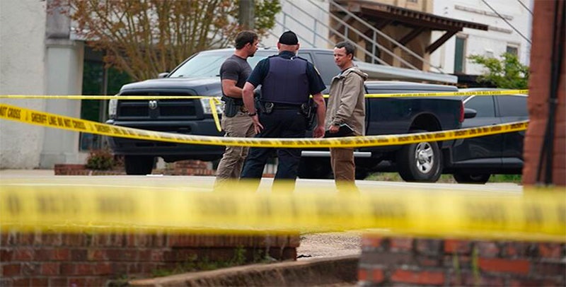 Un tiroteo en Texas deja 5 fallecidos; el autor está a la fuga