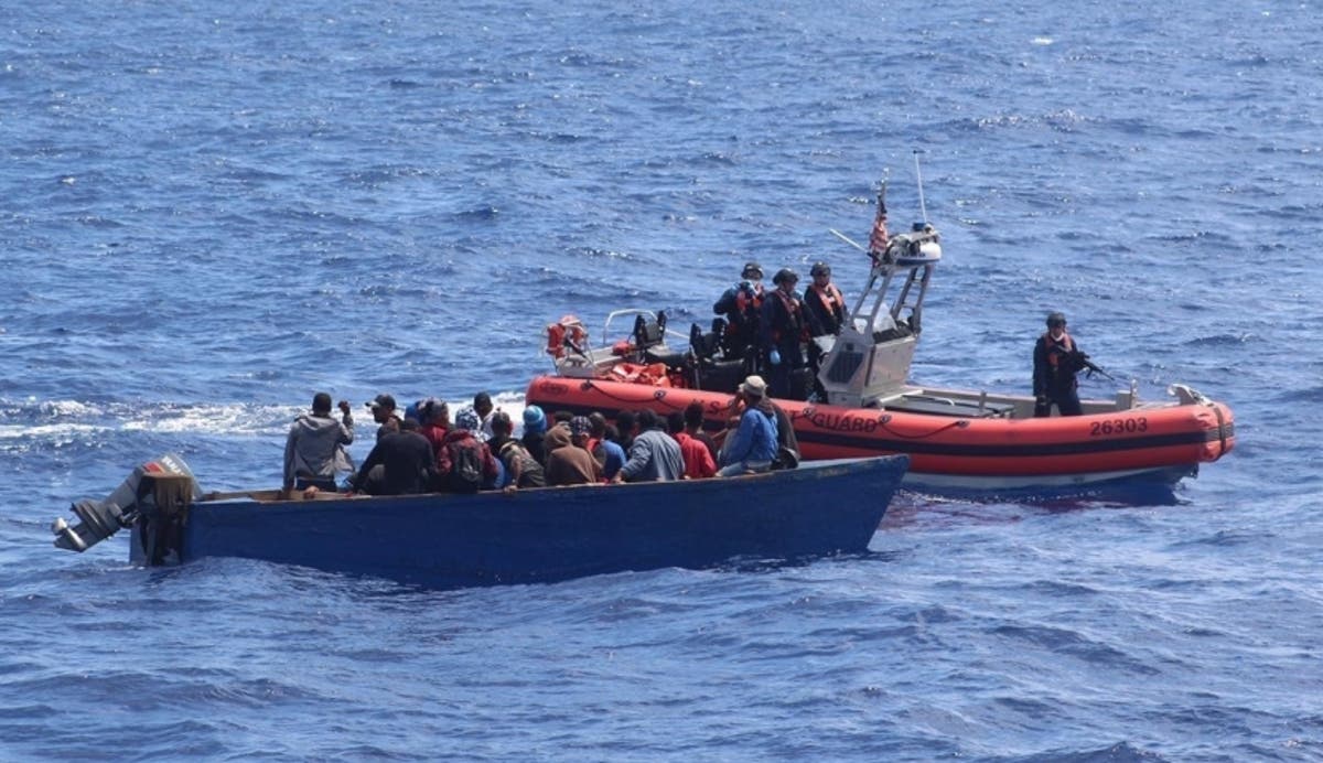 P. RICO: Repatrian a 96 dominicanos detenidos en tres embarcaciones imagen