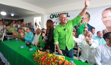 Hijo de Amable Aristy Castro anuncia aspiraciones a senaduría Hijo de Amable Aristy Castro anuncia aspiraciones a senaduría