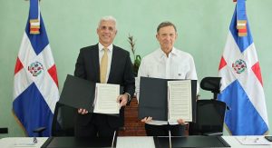 Gobierno de la RD firma un acuerdo para atraer mayores inversiones