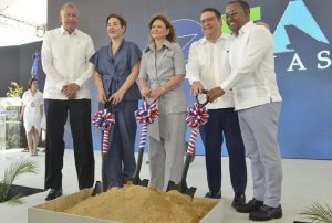 Aduanas inicia construcción de moderna instalación en el AILA