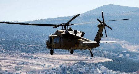 EE.UU: Texas envía helicópteros a frontera para repeler a migrantes